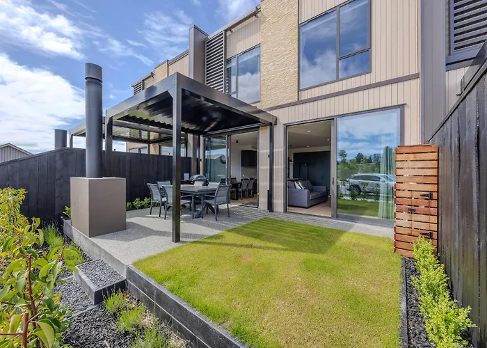 Luxurious Townhouse Just Minutes From * Wanaka